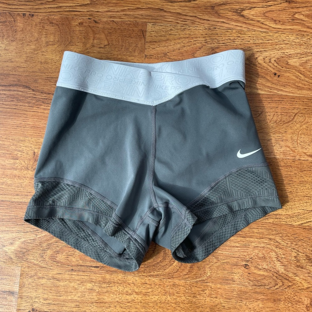 Women’s Small Nike Pro Spandex!!!